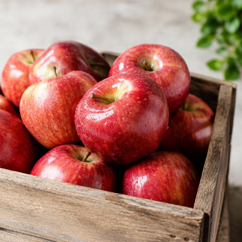 Fresh apples
